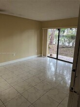 15630 SW 80th St, Unit I-110 in Miami, FL - Building Photo - Building Photo