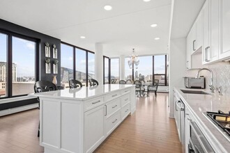 740 Portland Ave in Minneapolis, MN - Building Photo - Building Photo