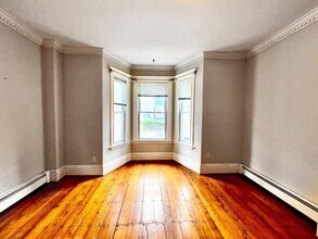 36 Tremont St in Cambridge, MA - Foto de edificio - Building Photo