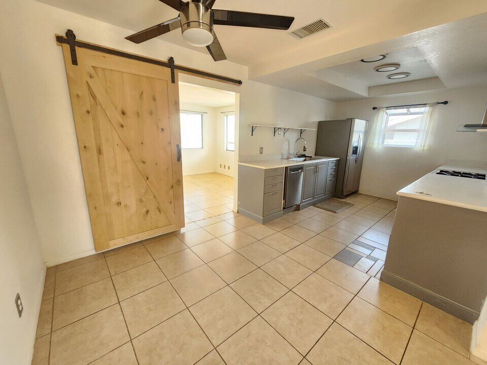 5442 Abronia Ave in Twentynine Palms, CA - Building Photo