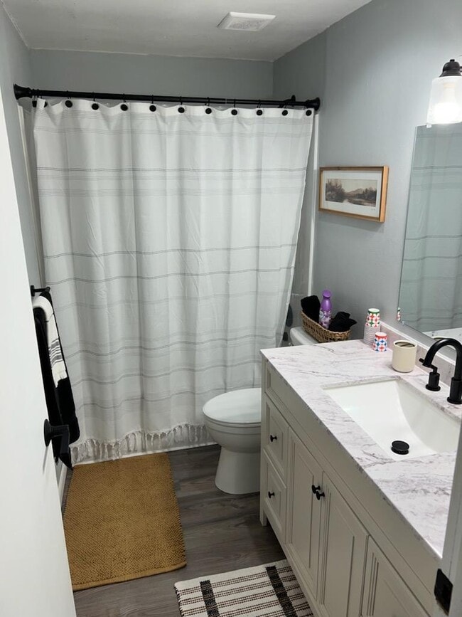 1185 Fond du Lac Ave, Unit 1185 A