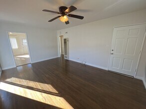 1706 N Hollywood Way in Burbank, CA - Building Photo - Building Photo