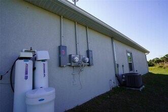 12030 Tetzel Ave in Port Charlotte, FL - Building Photo - Building Photo
