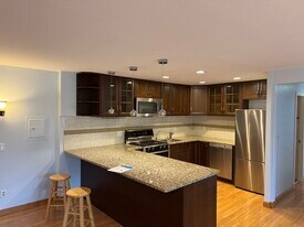 6 Juniper St in Brookline, MA - Building Photo