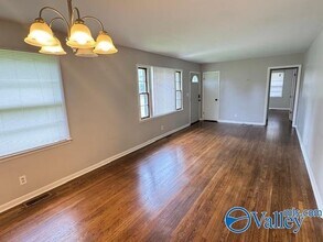 3909 N Brookline Cir NW in Huntsville, AL - Building Photo - Building Photo