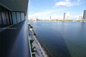 5000 Island Estates Dr in Aventura, FL - Building Photo - Building Photo
