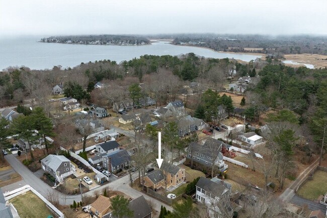 8 Winthrop Ave in Duxbury, MA - Building Photo - Building Photo