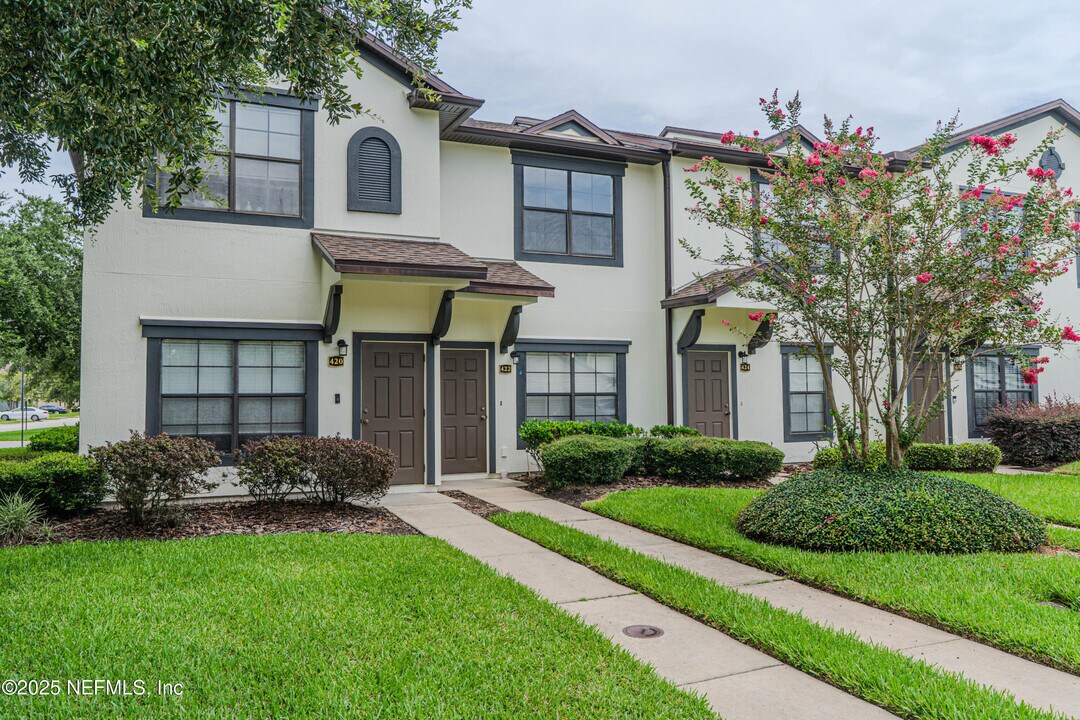 422 Cabernet Pl in St. Augustine, FL - Building Photo