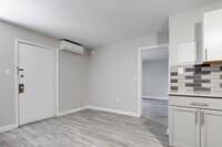 Brand-New 2 Bedroom - Newly Renovated, Rea... in Richmond, VA - Building Photo - Building Photo