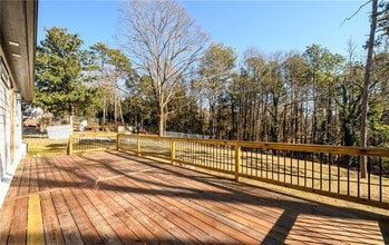 537 Stillwood Dr in Gainesville, GA - Building Photo - Building Photo