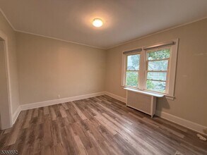 767 6th St in Lyndhurst, NJ - Building Photo - Building Photo