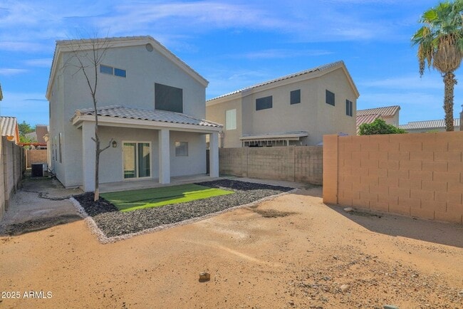1750 W Union Hills Dr in Phoenix, AZ - Building Photo - Building Photo