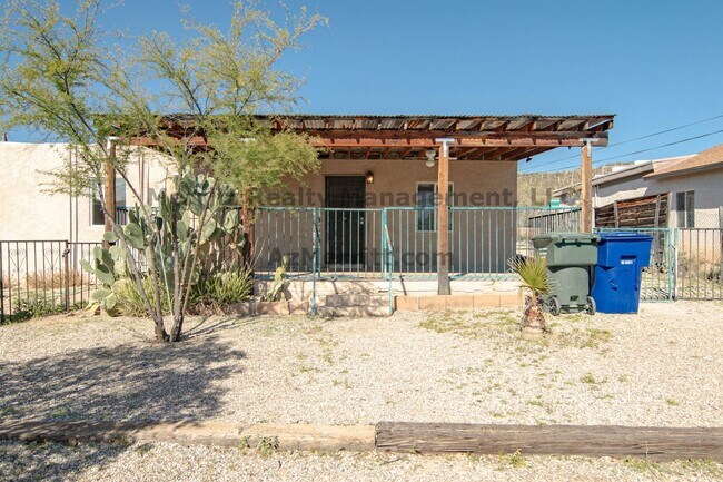 1834-1842 W Pueblo Vista Blvd in Tucson, AZ - Building Photo - Building Photo