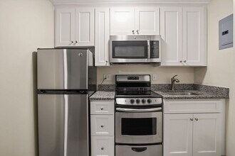 284 Marlborough St in Boston, MA - Building Photo - Building Photo