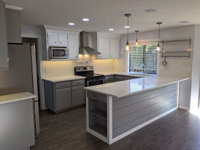 property at 3570 Hickory Ave