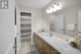 13 Minna Trl in Brampton, ON - Building Photo - Building Photo