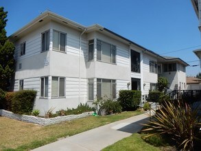 Loyola Apartments in Los Angeles, CA - Building Photo - Building Photo