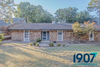 2605 McGee Dr in Norman, OK - Building Photo - Building Photo