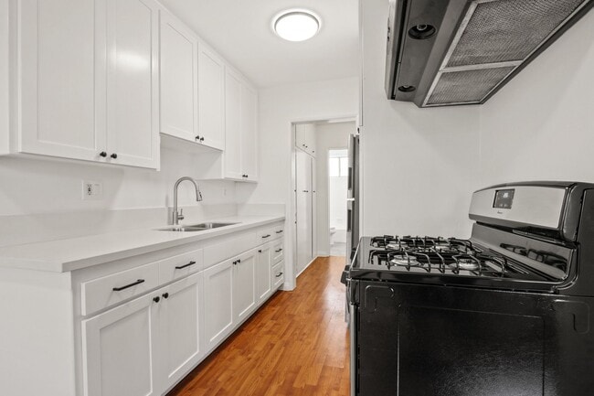 1449 Princeton St in Santa Monica, CA - Building Photo - Building Photo