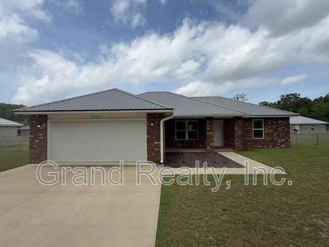 4025 Brittany Ln