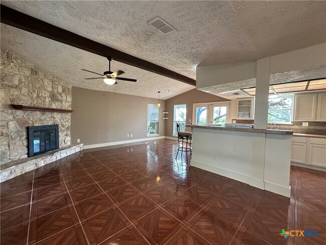 904 Dale Dr in San Marcos, TX - Building Photo - Building Photo