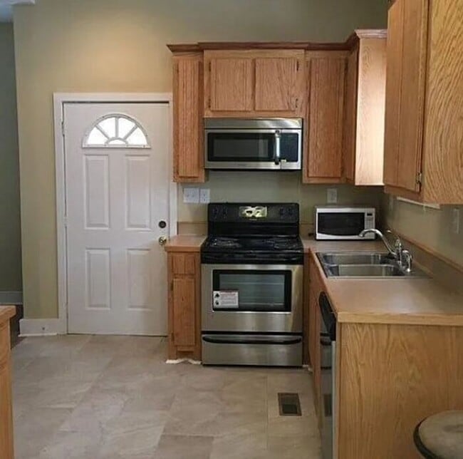 139 Alexander St in Charleston, SC - Building Photo - Building Photo