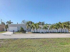 4524 Riverwood Ave in Sarasota, FL - Building Photo - Building Photo