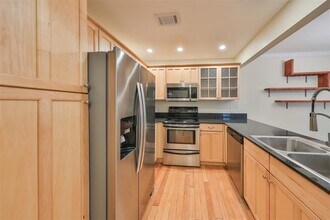 2314 S Clewis Ct in Tampa, FL - Building Photo - Building Photo