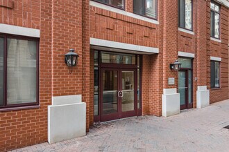 Station Square at Clarendon in Arlington, VA - Building Photo - Building Photo