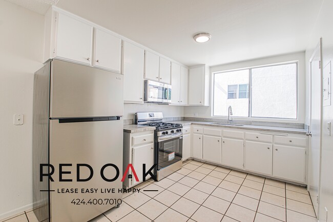 property at 619 N Kingsley Dr