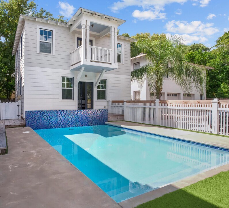 523 E Livingston St in Orlando, FL - Foto de edificio