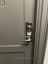 30 Elm Dr W in Mississauga, ON - Building Photo - Building Photo