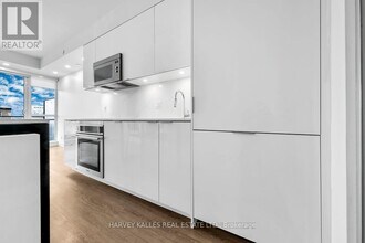 609 Avenue Rd in Toronto, ON - Building Photo - Building Photo