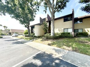 785 S Village Dr in St. Petersburg, FL - Building Photo - Building Photo