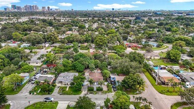 1378 SW 26th Ave in Fort Lauderdale, FL - Building Photo - Building Photo