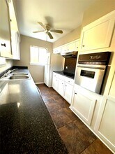 1520 Highland Dr in Alvin, TX - Building Photo - Building Photo