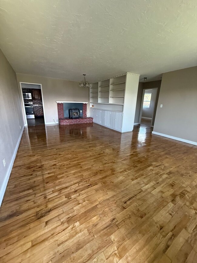 1510 Garfield St in North Bend, OR - Building Photo - Building Photo