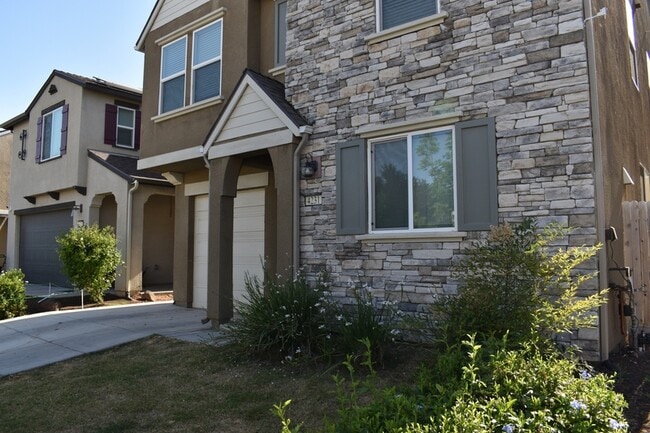 4231 Berryesa Ave in Merced, CA - Building Photo - Building Photo