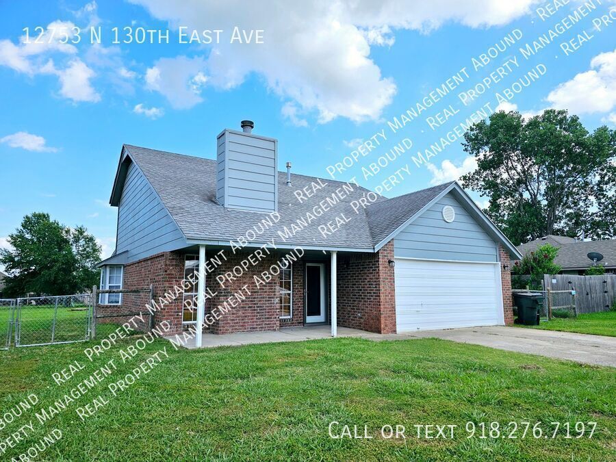 12753 N 130th E Ave in Collinsville, OK - Building Photo