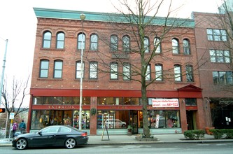 The Oregon Apartments in Seattle, WA - Building Photo - Building Photo