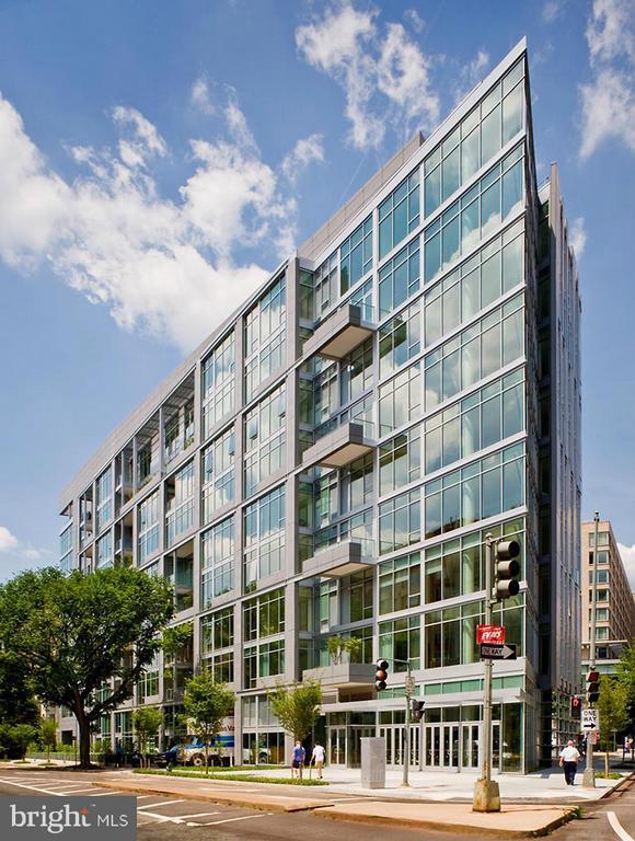 property at 1177 22nd St NW