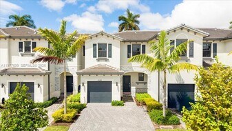 20344 NW 6th Pl in Miami, FL - Building Photo