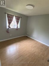 1593 Parish Ln in Oakville, ON - Building Photo - Building Photo