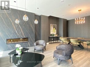 25 Holly St in Toronto, ON - Building Photo - Building Photo