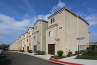 Chollas Creek in San Diego, CA - Foto de edificio - Building Photo