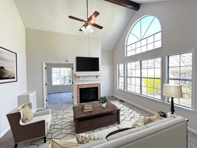 129 Cherry Hill Dr in Hendersonville, TN - Building Photo - Building Photo