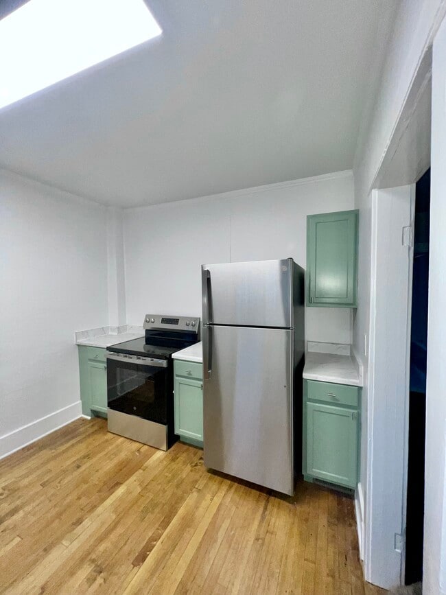 403 N Marquette St, Unit #1