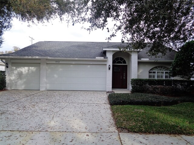 19703 Wyndmill Cir in Odessa, FL - Building Photo