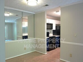 1415 Tuxworth Cir in Decatur, GA - Building Photo - Building Photo