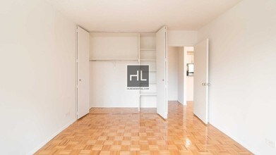750 Columbus Ave-Unit -04J in New York, NY - Building Photo - Building Photo